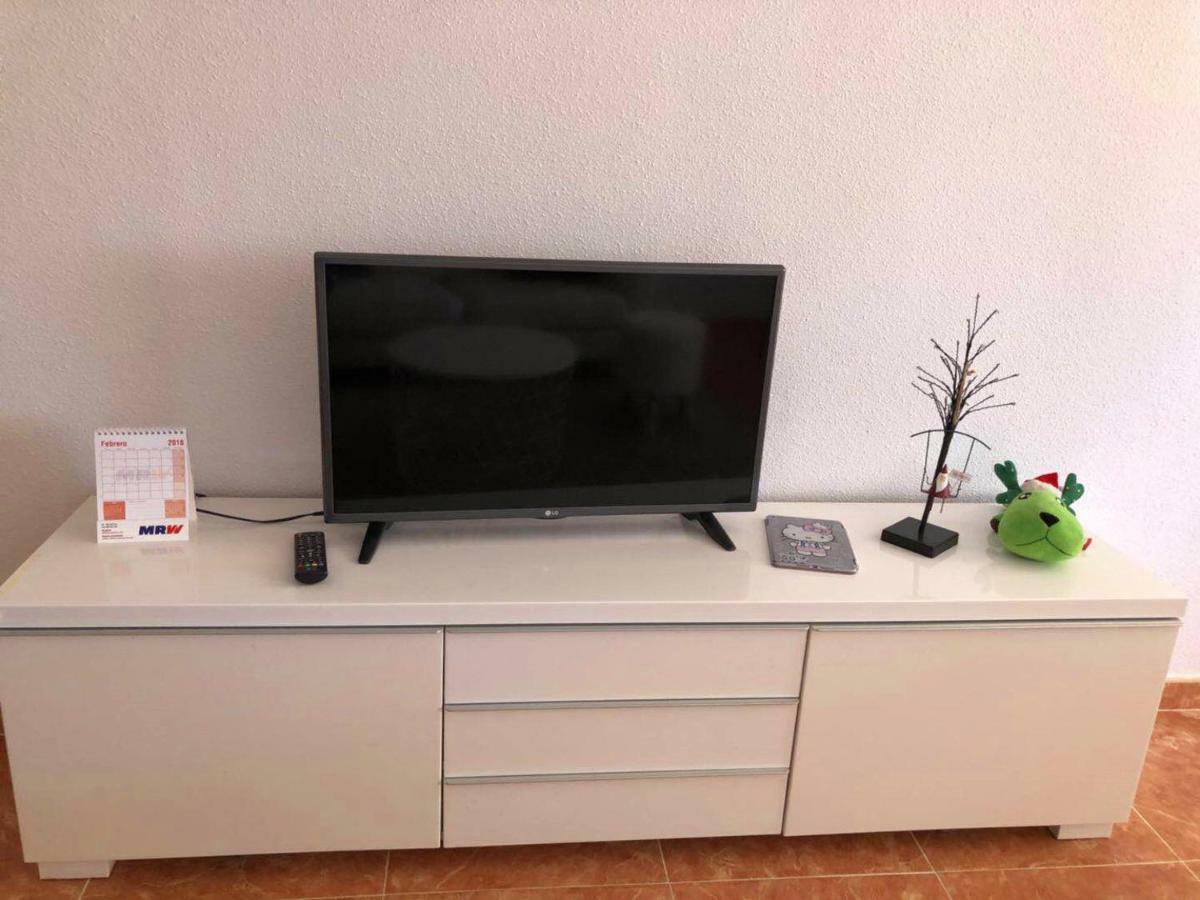 Apartamento Con Terraza 50M2，500M A La Playa Appartement Arenales del Sol Buitenkant foto